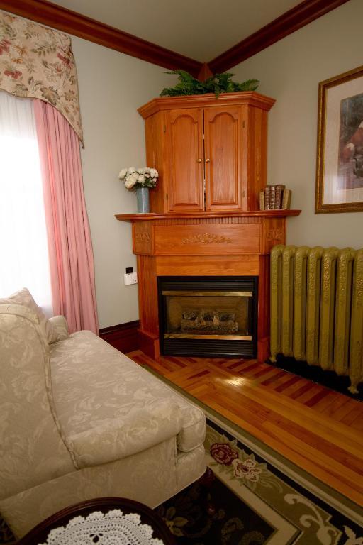 Victoria'S Historic Inn Wolfville Dış mekan fotoğraf