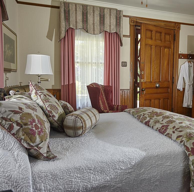 Victoria'S Historic Inn Wolfville Dış mekan fotoğraf