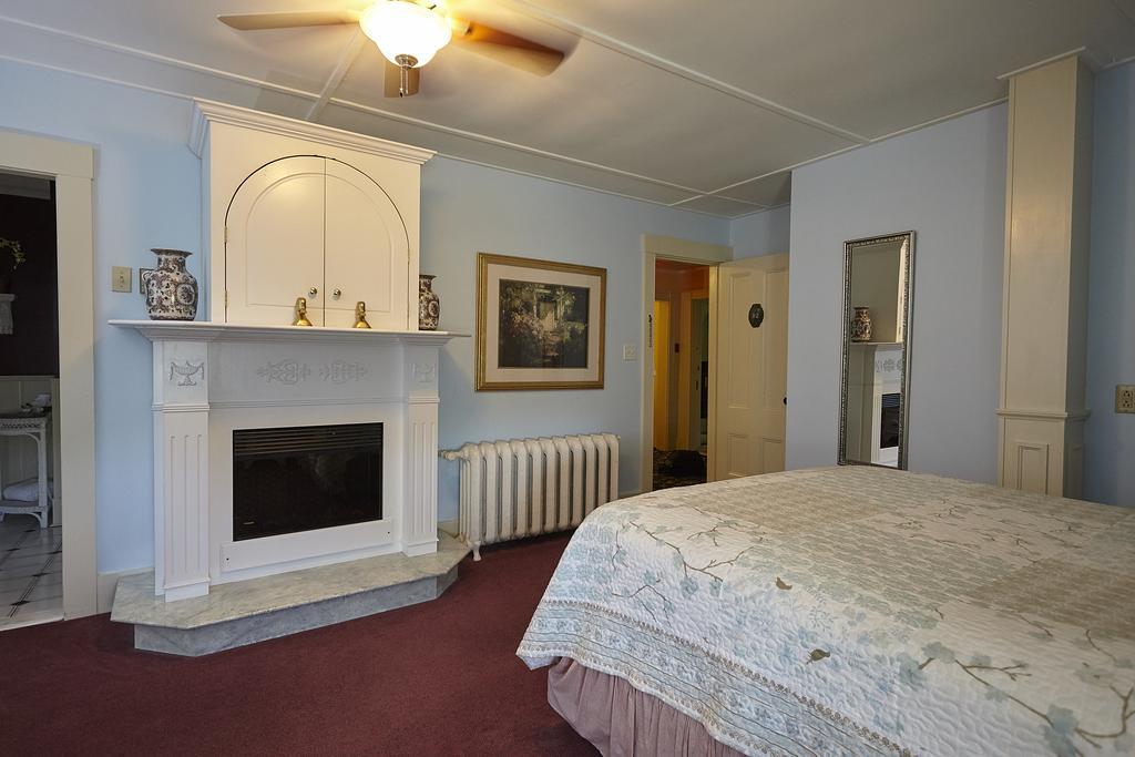 Victoria'S Historic Inn Wolfville Dış mekan fotoğraf