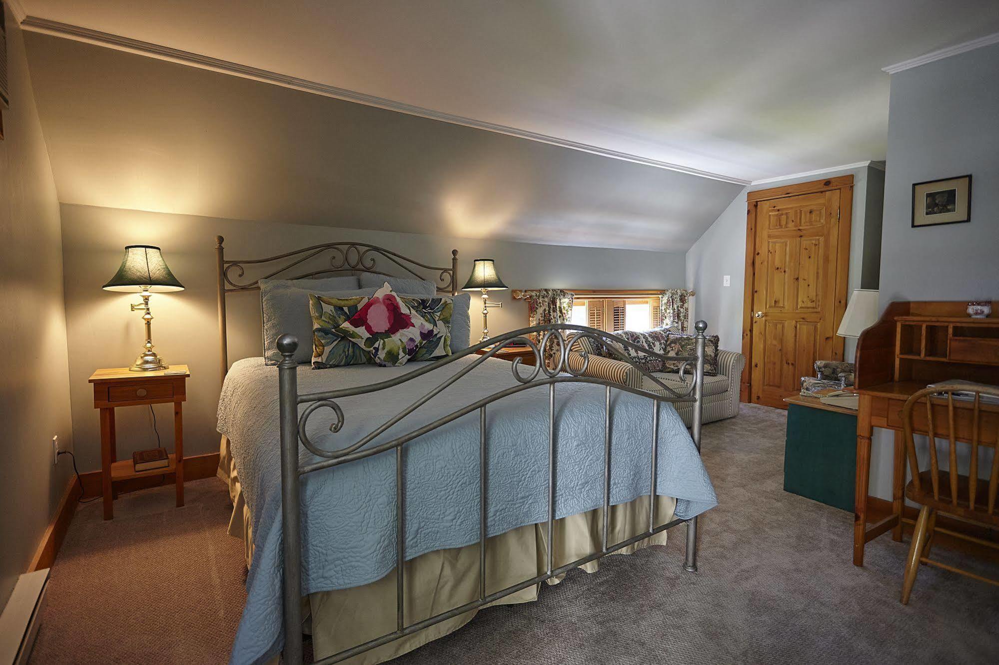 Victoria'S Historic Inn Wolfville Dış mekan fotoğraf