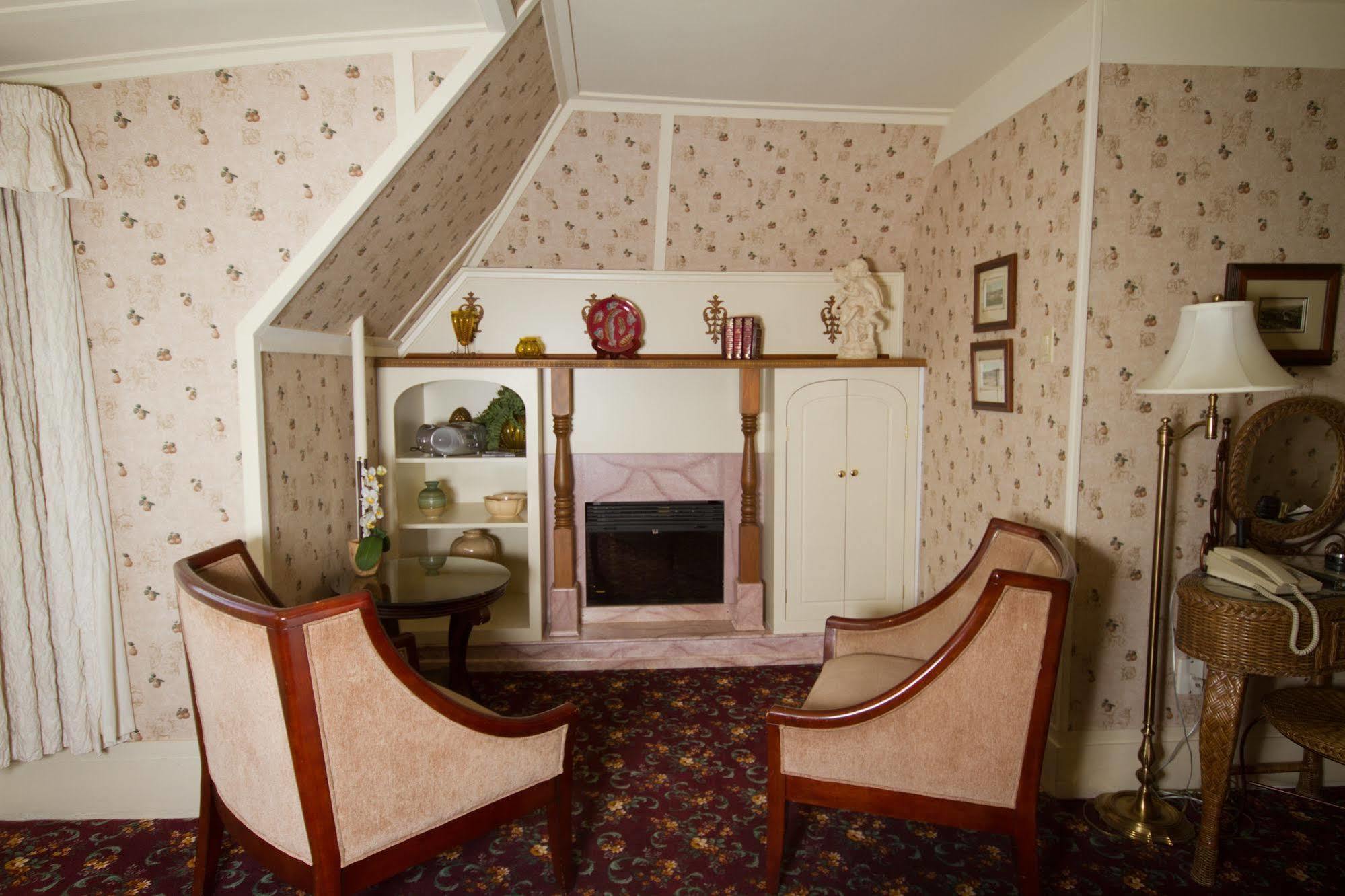 Victoria'S Historic Inn Wolfville Dış mekan fotoğraf