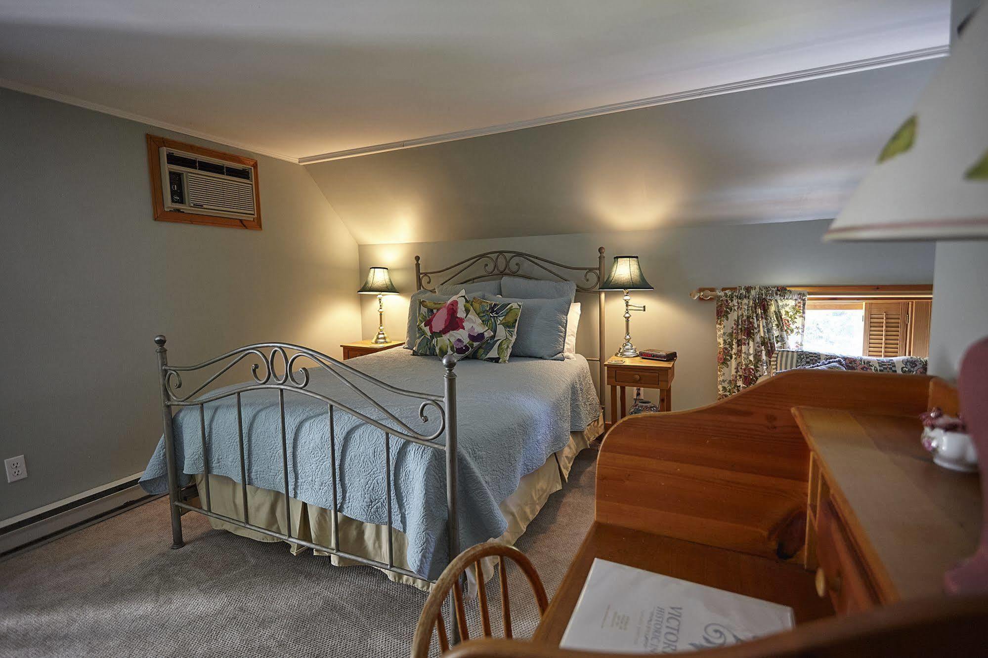 Victoria'S Historic Inn Wolfville Dış mekan fotoğraf