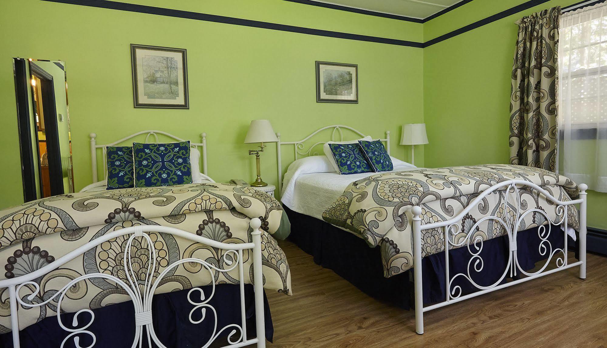 Victoria'S Historic Inn Wolfville Dış mekan fotoğraf
